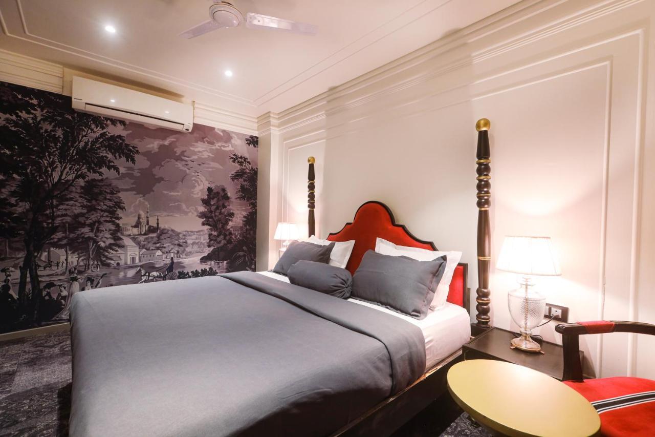 The Saga Hotel Ню Делхи Екстериор снимка